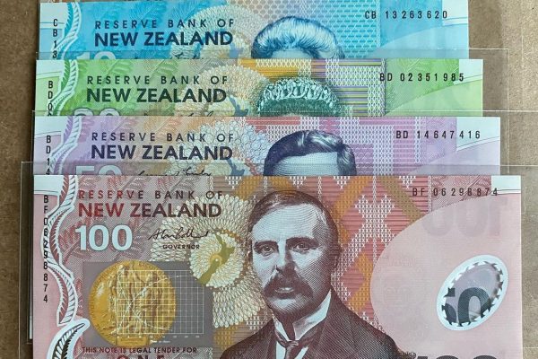 NZD Bills NZD Bills